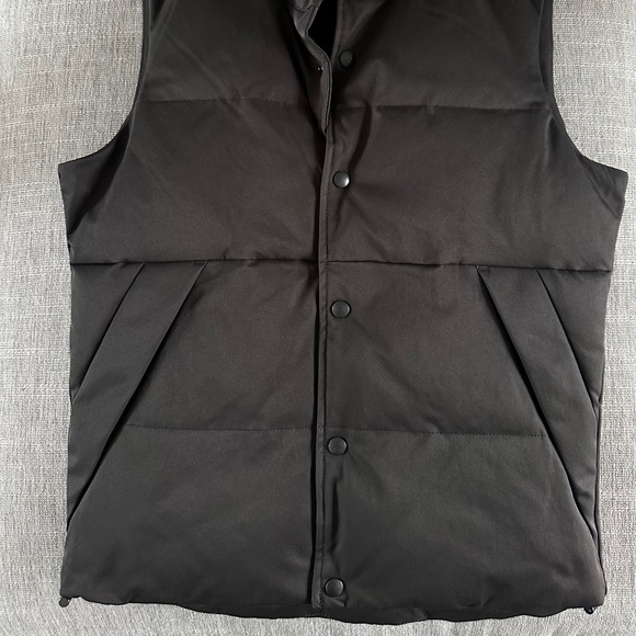 Banana Republic Men's Dark Grey Prima Loft Puffer Vest Sz: Small - Picture 2 of 8